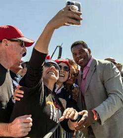 Herschel Walker and fans