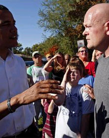 Joe the Plumber questions candidate Obama in Ohio