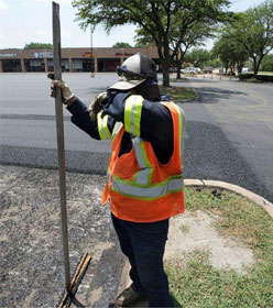 Texas construction worker in the heat